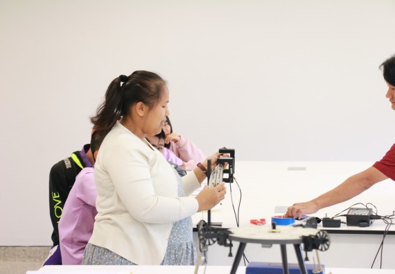 ภาพกิจกรรม คณะวิทยาศาสตร์และเทคโนโลยี จัดค่ายบูรณาการส่งเสริมนักเรียนห้องเรียนพิเศษ (E-SMART) ด้านวิทยาศาสตร์ โรงเรียนคลองขลุงราษรังสรรค์