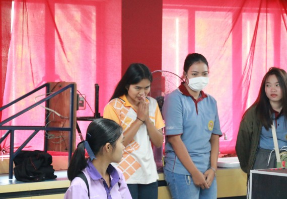 ภาพกิจกรรม คณะวิทยาศาสตร์และเทคโนโลยี จัดค่ายบูรณาการส่งเสริมนักเรียนห้องเรียนพิเศษ (E-SMART) ด้านวิทยาศาสตร์ โรงเรียนคลองขลุงราษรังสรรค์ 