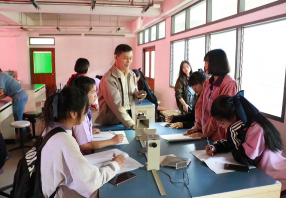 ภาพกิจกรรม คณะวิทยาศาสตร์และเทคโนโลยี จัดค่ายบูรณาการส่งเสริมนักเรียนห้องเรียนพิเศษ (E-SMART) ด้านวิทยาศาสตร์ โรงเรียนคลองขลุงราษรังสรรค์ 