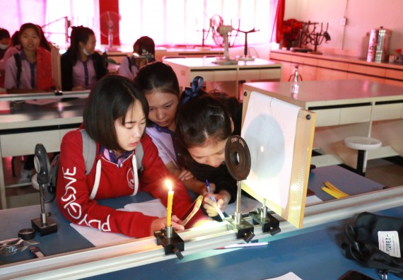 ภาพกิจกรรม คณะวิทยาศาสตร์และเทคโนโลยี จัดค่ายบูรณาการส่งเสริมนักเรียนห้องเรียนพิเศษ (E-SMART) ด้านวิทยาศาสตร์ โรงเรียนคลองขลุงราษรังสรรค์ 