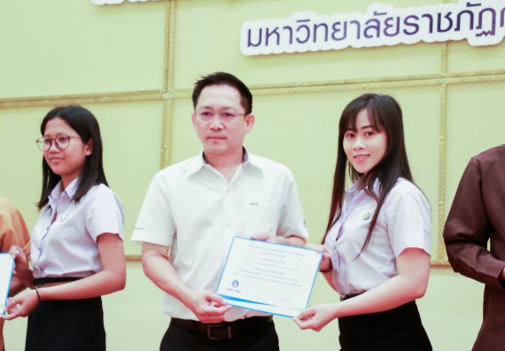 ภาพกิจกรรม คณะวิทยาศาสตร์และเทคโนโลยี จัดพิธีมอบทุนการศึกษา ปตท.สผ.ประจาปี 2562