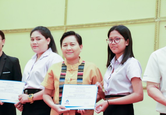 ภาพกิจกรรม คณะวิทยาศาสตร์และเทคโนโลยี จัดพิธีมอบทุนการศึกษา ปตท.สผ.ประจาปี 2562