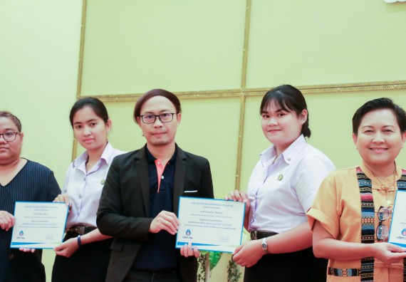 ภาพกิจกรรม คณะวิทยาศาสตร์และเทคโนโลยี จัดพิธีมอบทุนการศึกษา ปตท.สผ.ประจาปี 2562