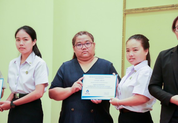 ภาพกิจกรรม คณะวิทยาศาสตร์และเทคโนโลยี จัดพิธีมอบทุนการศึกษา ปตท.สผ.ประจาปี 2562