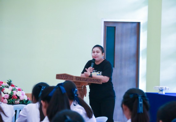 ภาพกิจกรรม คณะวิทยาศาสตร์และเทคโนโลยี จัดค่ายวิทยาศาสตร์โรงเรียนตากพิทยาคม