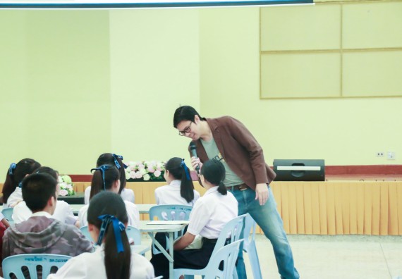 ภาพกิจกรรม คณะวิทยาศาสตร์และเทคโนโลยี จัดค่ายวิทยาศาสตร์โรงเรียนตากพิทยาคม