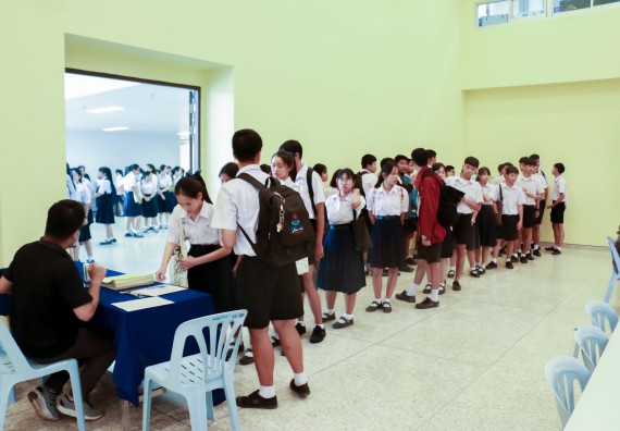 ภาพกิจกรรม คณะวิทยาศาสตร์และเทคโนโลยี จัดค่ายวิทยาศาสตร์โรงเรียนตากพิทยาคม