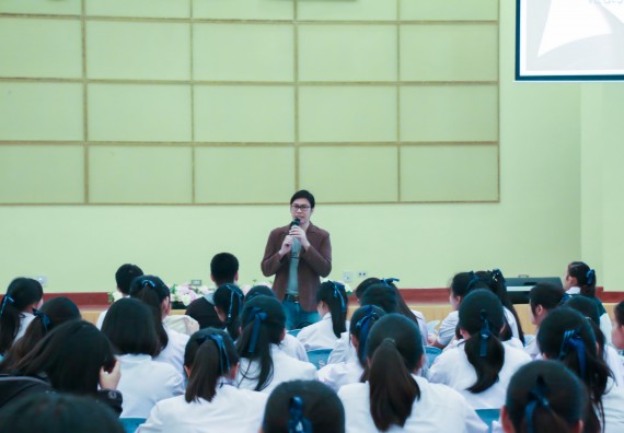 ภาพกิจกรรม คณะวิทยาศาสตร์และเทคโนโลยี จัดค่ายวิทยาศาสตร์โรงเรียนตากพิทยาคม