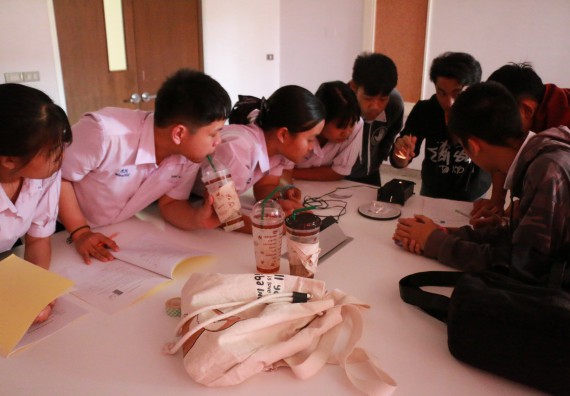 ภาพกิจกรรม คณะวิทยาศาสตร์และเทคโนโลยี จัดค่ายวิทยาศาสตร์โรงเรียนตากพิทยาคม