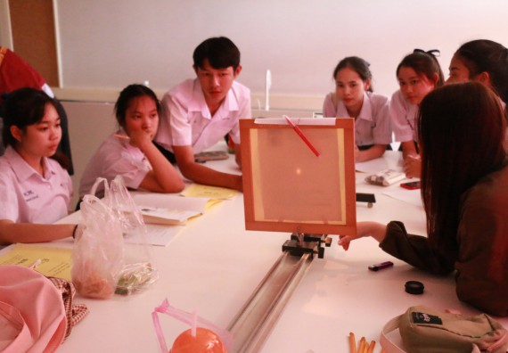 ภาพกิจกรรม คณะวิทยาศาสตร์และเทคโนโลยี จัดค่ายวิทยาศาสตร์โรงเรียนตากพิทยาคม