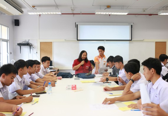 ภาพกิจกรรม คณะวิทยาศาสตร์และเทคโนโลยี จัดค่ายวิทยาศาสตร์โรงเรียนตากพิทยาคม