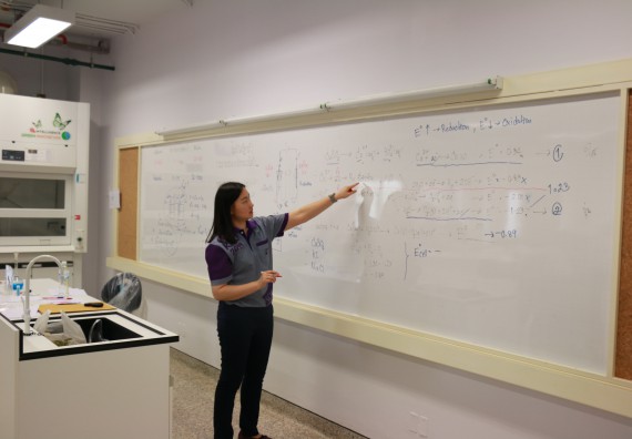 ภาพกิจกรรม คณะวิทยาศาสตร์และเทคโนโลยี จัดค่ายวิทยาศาสตร์โรงเรียนตากพิทยาคม