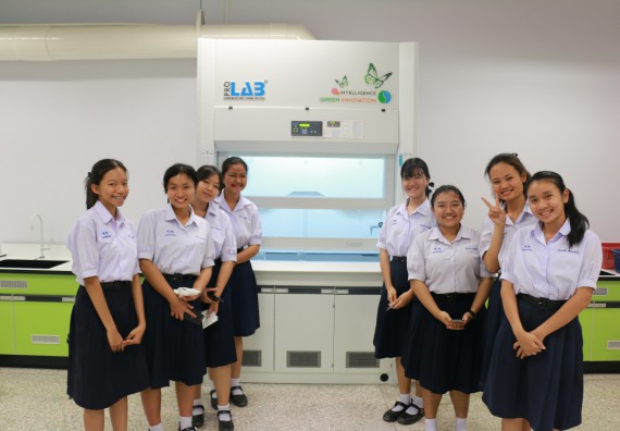 ภาพกิจกรรม คณะวิทยาศาสตร์และเทคโนโลยี จัดค่ายวิทยาศาสตร์โรงเรียนตากพิทยาคม