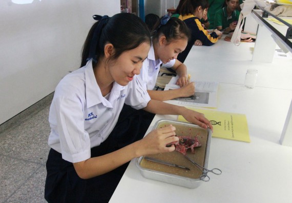 ภาพกิจกรรม คณะวิทยาศาสตร์และเทคโนโลยี จัดค่ายวิทยาศาสตร์โรงเรียนตากพิทยาคม