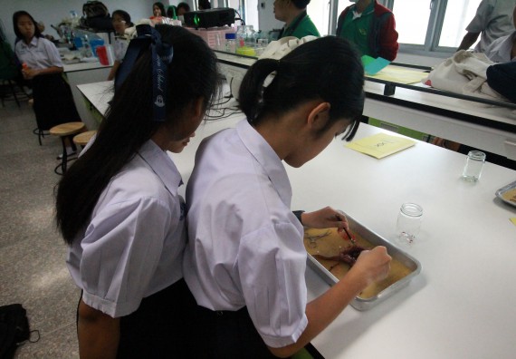 ภาพกิจกรรม คณะวิทยาศาสตร์และเทคโนโลยี จัดค่ายวิทยาศาสตร์โรงเรียนตากพิทยาคม