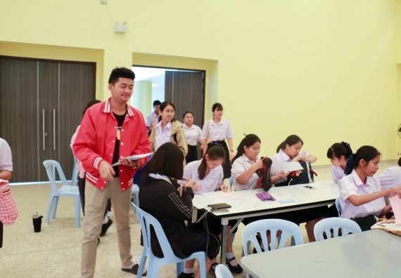 ภาพกิจกรรม คณะวิทยาศาสตร์และเทคโนโลยี จัดค่ายวิทยาศาสตร์โรงเรียนตากพิทยาคม