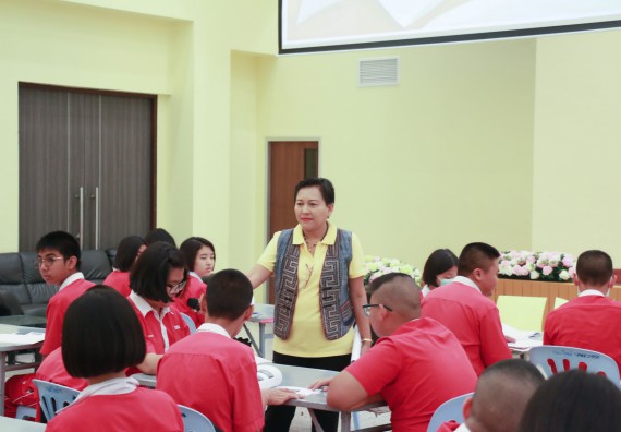 ภาพกิจกรรม คณะวิทยาศาสตร์และเทคโนโลยี จัดโครงการค่ายวิทยาศาสตร์นักเรียนห้องเรียนพิเศษวิทยาศาสตร์ ระดับชั้นมัธยมศึกษาปีที่ 2 โรงเรียนกำแพงเพชรพิทยาคม 