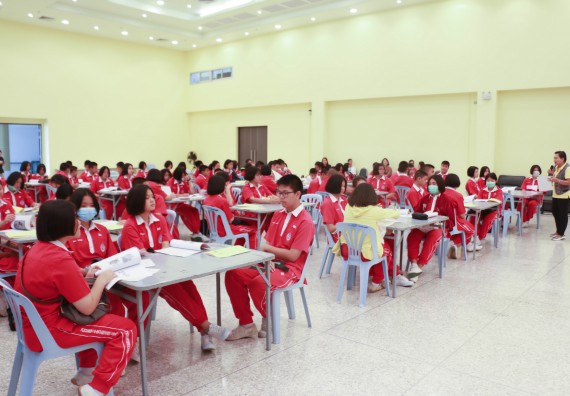 ภาพกิจกรรม คณะวิทยาศาสตร์และเทคโนโลยี จัดโครงการค่ายวิทยาศาสตร์นักเรียนห้องเรียนพิเศษวิทยาศาสตร์ ระดับชั้นมัธยมศึกษาปีที่ 2 โรงเรียนกำแพงเพชรพิทยาคม 