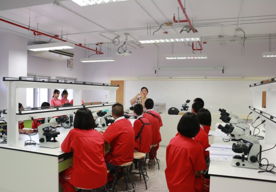 ภาพกิจกรรม คณะวิทยาศาสตร์และเทคโนโลยี จัดโครงการค่ายวิทยาศาสตร์นักเรียนห้องเรียนพิเศษวิทยาศาสตร์ ระดับชั้นมัธยมศึกษาปีที่ 2 โรงเรียนกำแพงเพชรพิทยาคม 