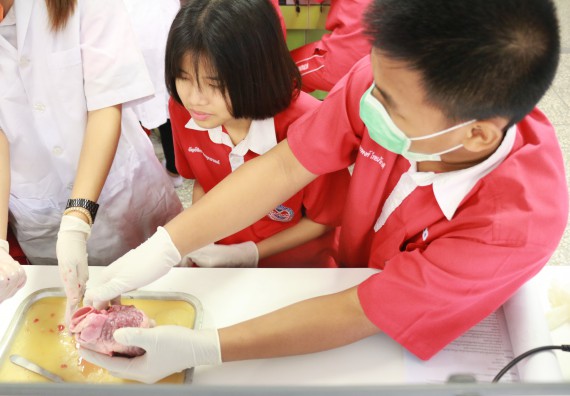 ภาพกิจกรรม คณะวิทยาศาสตร์และเทคโนโลยี จัดโครงการค่ายวิทยาศาสตร์นักเรียนห้องเรียนพิเศษวิทยาศาสตร์ ระดับชั้นมัธยมศึกษาปีที่ 2 โรงเรียนกำแพงเพชรพิทยาคม 