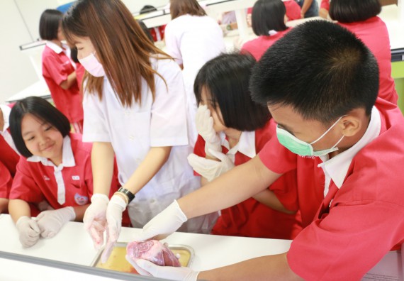 ภาพกิจกรรม คณะวิทยาศาสตร์และเทคโนโลยี จัดโครงการค่ายวิทยาศาสตร์นักเรียนห้องเรียนพิเศษวิทยาศาสตร์ ระดับชั้นมัธยมศึกษาปีที่ 2 โรงเรียนกำแพงเพชรพิทยาคม 