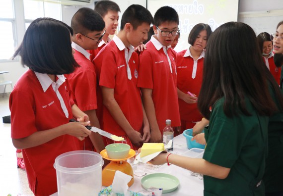 ภาพกิจกรรม คณะวิทยาศาสตร์และเทคโนโลยี จัดโครงการค่ายวิทยาศาสตร์นักเรียนห้องเรียนพิเศษวิทยาศาสตร์ ระดับชั้นมัธยมศึกษาปีที่ 2 โรงเรียนกำแพงเพชรพิทยาคม 