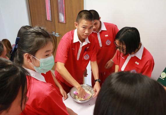 ภาพกิจกรรม คณะวิทยาศาสตร์และเทคโนโลยี จัดโครงการค่ายวิทยาศาสตร์นักเรียนห้องเรียนพิเศษวิทยาศาสตร์ ระดับชั้นมัธยมศึกษาปีที่ 2 โรงเรียนกำแพงเพชรพิทยาคม 