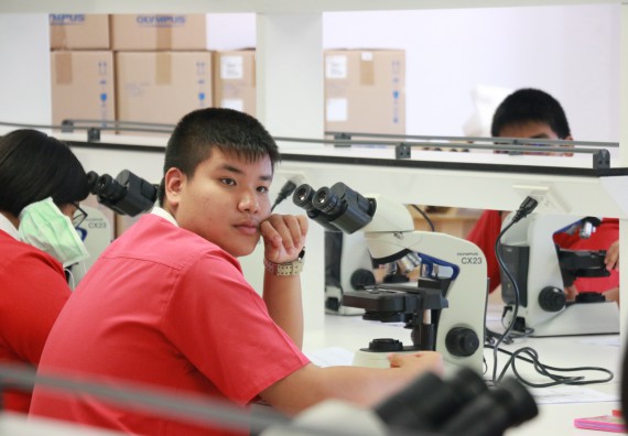 ภาพกิจกรรม คณะวิทยาศาสตร์และเทคโนโลยี จัดโครงการค่ายวิทยาศาสตร์นักเรียนห้องเรียนพิเศษวิทยาศาสตร์ ระดับชั้นมัธยมศึกษาปีที่ 2 โรงเรียนกำแพงเพชรพิทยาคม 