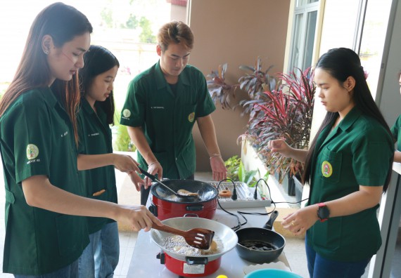 ภาพกิจกรรม คณะวิทยาศาสตร์และเทคโนโลยี จัดโครงการค่ายวิทยาศาสตร์นักเรียนห้องเรียนพิเศษวิทยาศาสตร์ ระดับชั้นมัธยมศึกษาปีที่ 2 โรงเรียนกำแพงเพชรพิทยาคม 