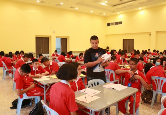 ภาพกิจกรรม คณะวิทยาศาสตร์และเทคโนโลยี จัดโครงการค่ายวิทยาศาสตร์นักเรียนห้องเรียนพิเศษวิทยาศาสตร์ ระดับชั้นมัธยมศึกษาปีที่ 2 โรงเรียนกำแพงเพชรพิทยาคม 