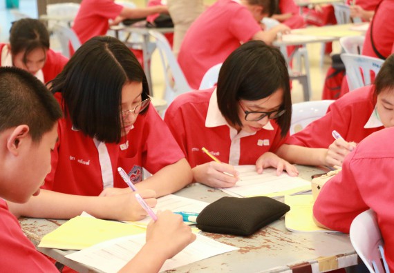 ภาพกิจกรรม คณะวิทยาศาสตร์และเทคโนโลยี จัดโครงการค่ายวิทยาศาสตร์นักเรียนห้องเรียนพิเศษวิทยาศาสตร์ ระดับชั้นมัธยมศึกษาปีที่ 2 โรงเรียนกำแพงเพชรพิทยาคม 