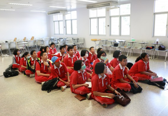 ภาพกิจกรรม คณะวิทยาศาสตร์และเทคโนโลยี จัดโครงการค่ายวิทยาศาสตร์นักเรียนห้องเรียนพิเศษวิทยาศาสตร์ ระดับชั้นมัธยมศึกษาปีที่ 2 โรงเรียนกำแพงเพชรพิทยาคม 