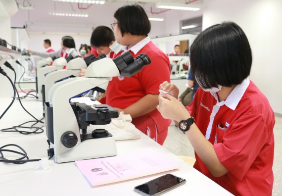 ภาพกิจกรรม คณะวิทยาศาสตร์และเทคโนโลยี จัดโครงการค่ายวิทยาศาสตร์นักเรียนห้องเรียนพิเศษวิทยาศาสตร์ ระดับชั้นมัธยมศึกษาปีที่ 2 โรงเรียนกำแพงเพชรพิทยาคม 