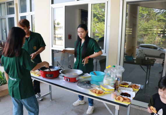 ภาพกิจกรรม คณะวิทยาศาสตร์และเทคโนโลยี จัดโครงการค่ายวิทยาศาสตร์นักเรียนห้องเรียนพิเศษวิทยาศาสตร์ ระดับชั้นมัธยมศึกษาปีที่ 2 โรงเรียนกำแพงเพชรพิทยาคม 