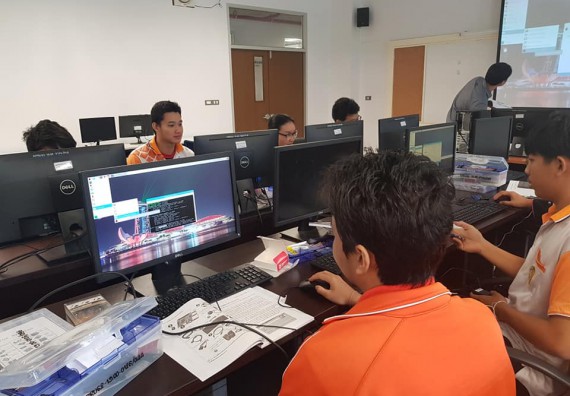 ภาพกิจกรรม โปรแกรมวิชาวิทยาการคอมพิวเตอร์ จัดโครงการส่งเสริมและพัฒนานักศึกษาหลักสูตรวิทยาการคอมพิวเตอร์ในศตวรรษที่ 21