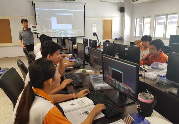 ภาพกิจกรรม โปรแกรมวิชาวิทยาการคอมพิวเตอร์ จัดโครงการส่งเสริมและพัฒนานักศึกษาหลักสูตรวิทยาการคอมพิวเตอร์ในศตวรรษที่ 21