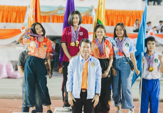 ภาพกิจกรรม คณะวิทยาศาสตร์และเทคโนโลยี จัดกิจกรรมกีฬาสานสัมพันธ์ ปลาบึกเกมส์ คณะวิทยาศาสตร์และเทคโนโลยี