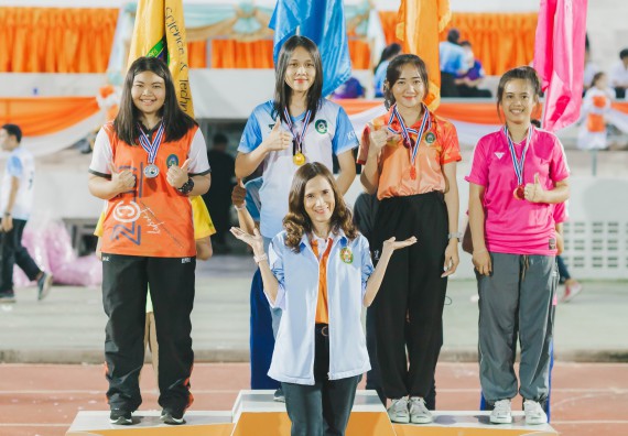 ภาพกิจกรรม คณะวิทยาศาสตร์และเทคโนโลยี จัดกิจกรรมกีฬาสานสัมพันธ์ ปลาบึกเกมส์ คณะวิทยาศาสตร์และเทคโนโลยี