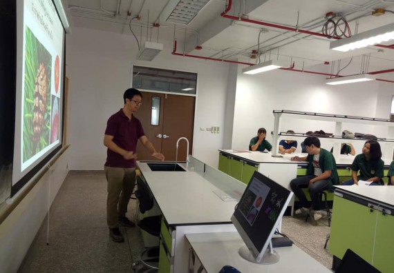 ภาพกิจกรรม โปรแกรมวิชาชีววิทยา จัดโครงการส่งเสริมการจัดการเรียนการสอนในศตวรรษที่ 21 ทฤษฎีการถ่ายภาพ และเทคนิคการถ่ายภาพทางวิทยาศาสตร์