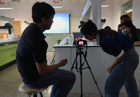 ภาพกิจกรรม โปรแกรมวิชาชีววิทยา จัดโครงการส่งเสริมการจัดการเรียนการสอนในศตวรรษที่ 21 ทฤษฎีการถ่ายภาพ และเทคนิคการถ่ายภาพทางวิทยาศาสตร์