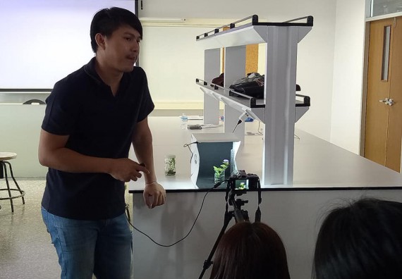 ภาพกิจกรรม โปรแกรมวิชาชีววิทยา จัดโครงการส่งเสริมการจัดการเรียนการสอนในศตวรรษที่ 21 ทฤษฎีการถ่ายภาพ และเทคนิคการถ่ายภาพทางวิทยาศาสตร์