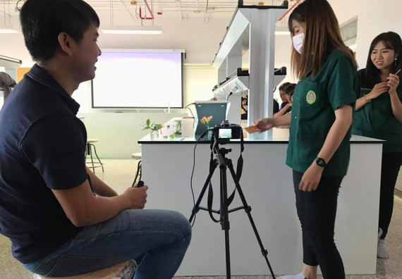 ภาพกิจกรรม โปรแกรมวิชาชีววิทยา จัดโครงการส่งเสริมการจัดการเรียนการสอนในศตวรรษที่ 21 ทฤษฎีการถ่ายภาพ และเทคนิคการถ่ายภาพทางวิทยาศาสตร์