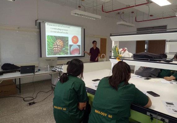 ภาพกิจกรรม โปรแกรมวิชาชีววิทยา จัดโครงการส่งเสริมการจัดการเรียนการสอนในศตวรรษที่ 21 ทฤษฎีการถ่ายภาพ และเทคนิคการถ่ายภาพทางวิทยาศาสตร์