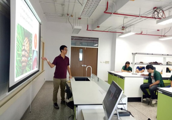 ภาพกิจกรรม โปรแกรมวิชาชีววิทยา จัดโครงการส่งเสริมการจัดการเรียนการสอนในศตวรรษที่ 21 ทฤษฎีการถ่ายภาพ และเทคนิคการถ่ายภาพทางวิทยาศาสตร์