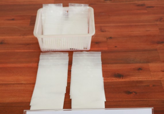 ภาพกิจกรรม คณะวิทยาศาสตร์และเทคโนโลยี ร่วมกับสำนักบริการวิชาการและจัดหารายได้ จัดอบรมเชิงปฏิบัติการ KPRU DIY แอลกอฮอล์เจลสู้ไวรัส COVID-19