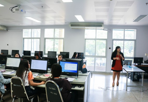 ภาพกิจกรรม โปรแกรมวิชาสาธารณสุขศาสตร์ จัดอบรมการผลิตนวัตกรรมทางสุขภาพด้วยคอมพิวเตอร์