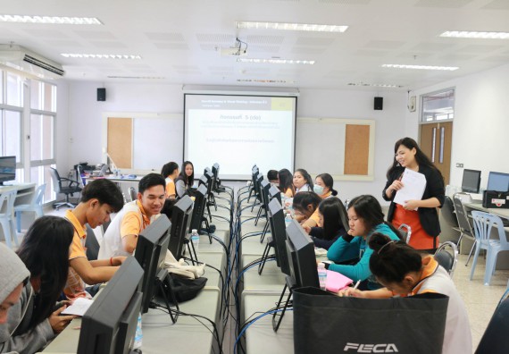 ภาพกิจกรรม โปรแกรมวิชาสาธารณสุขศาสตร์ จัดอบรมการผลิตนวัตกรรมทางสุขภาพด้วยคอมพิวเตอร์