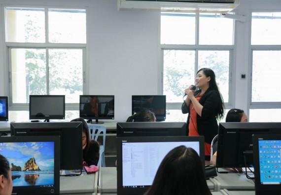 ภาพกิจกรรม โปรแกรมวิชาสาธารณสุขศาสตร์ จัดอบรมการผลิตนวัตกรรมทางสุขภาพด้วยคอมพิวเตอร์