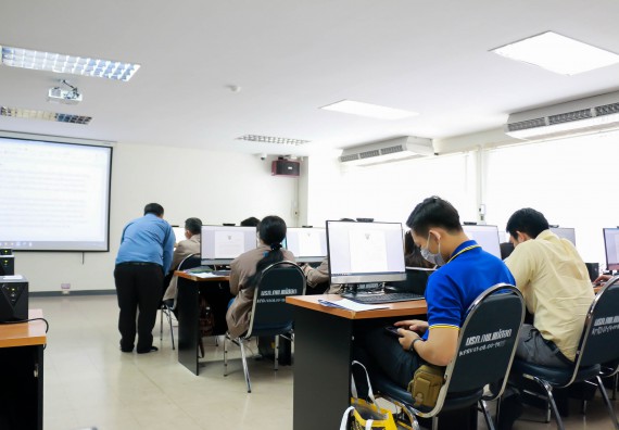 ภาพกิจกรรม คณะวิทยาศาสตร์และเทคโนโลยี จัดทดสอบฝีมือแรงงานตามมาตรฐานกรมพัฒนาฝีมือแรงงาน