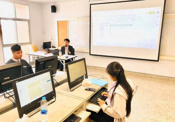 ภาพกิจกรรม โปรแกรมวิชาเคมี จัดโครงการส่งเสริมและพัฒนานักศึกษาหลักสูตรครุศาสตรบัณฑิตเคมีในศตวรรษที่ 21 (ค.บ.เคมี)